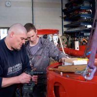 Dominik & Manuel legen Hand an die SWING